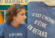 AG3NDA : le t-shirt « c’est l’heure d’être en retard » de Giulio dans l’épisode 1×03