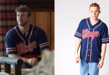 KILLER CAMP : Antonie’s Chicago varsity baseball t-shirt in S1E01