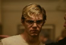 Monster: The Jeffrey Dahmer Story : Jeffrey Dahmer’s glasses