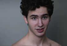 YOUNG ROYALS : August, unclothed, in S2E04