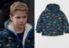 GINNY AND GEORGIA : Austin’s dinosaurs print jacket in S2E01