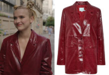 EMILY IN PARIS : Camille’s red leather blazer in S3E04