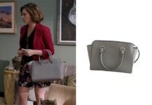 Crazy Ex-Girlfriend : Rebecca’s grey handbag in S1E01