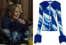 YOU : Gemma’s klein blue cardigan in S4E04