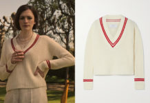 YOU : Kate’s cream v-neck wool sweater in S4E04