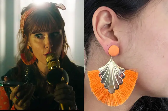 boucles d’oreilles orange Morgane dans l’épisode 3×01