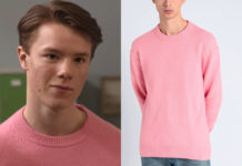 YOUNG ROYALS : Wilhelm’s pink jumper in S3E01