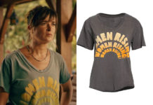 TROPIQUES CRIMINELS : le t-shirt « Women Rising » de Gaelle dans l’épisode 5×04
