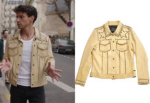EMILY IN PARIS : Benoît’s beige leather jacket in S4E01