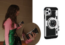 EMILY IN PARIS : Emily’s phone case