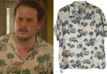 TROPIQUES CRIMINELS : la chemise imprimé palmiers de Philippe dans l’épisode 6×04