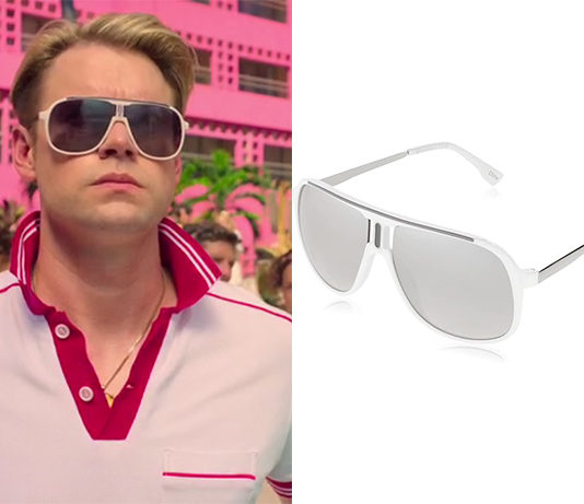 ACAPULCO : Chad’s sunglasses in episode 4×02