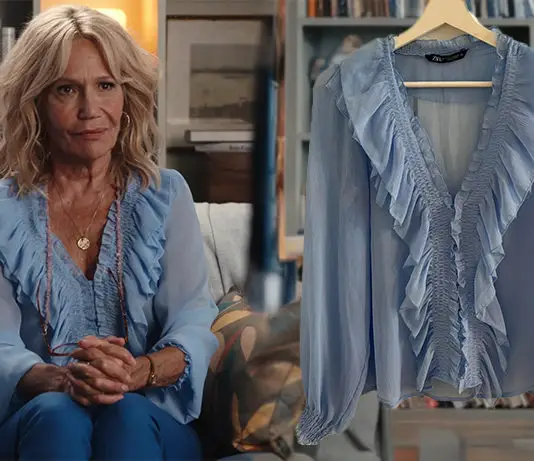 ENQUÊTE EN FAMILLE : la blouse bleue volantée de Claire dans le deuxième épisode